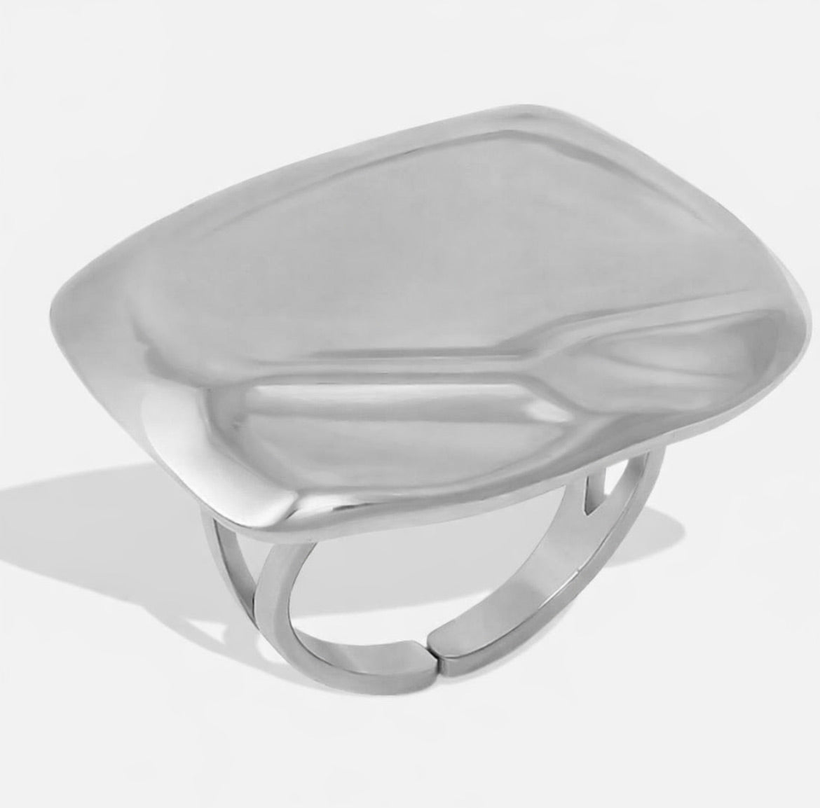Elegant Square Shape Ring Gold / Silver
