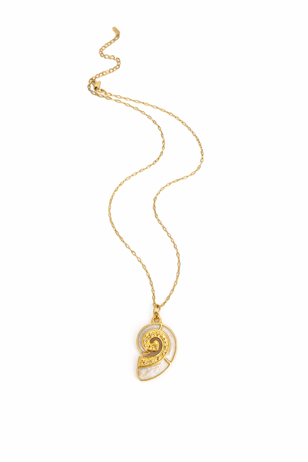 Summer Vibes Shell Charm Necklace Gold